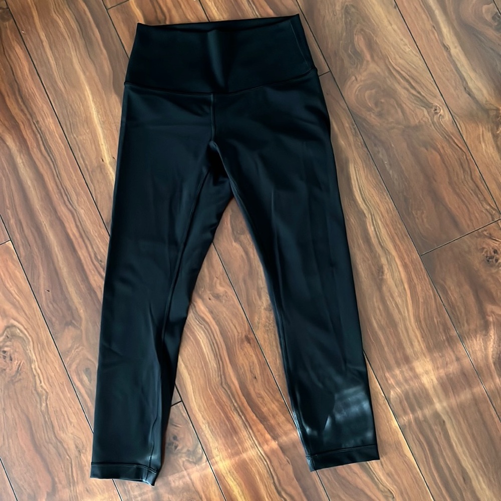 Lululemon High-Rise Crop 23”